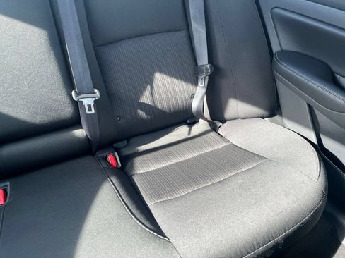 Used 2025 Nissan Altima 2.5 SV FWD image 37