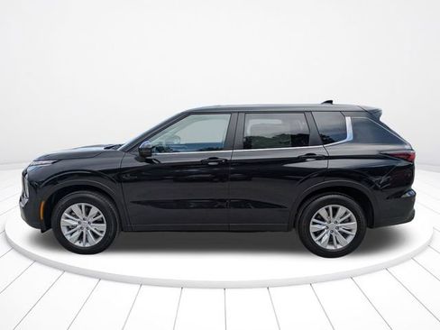 New 2026 Mitsubishi Outlander ES FWD image 7
