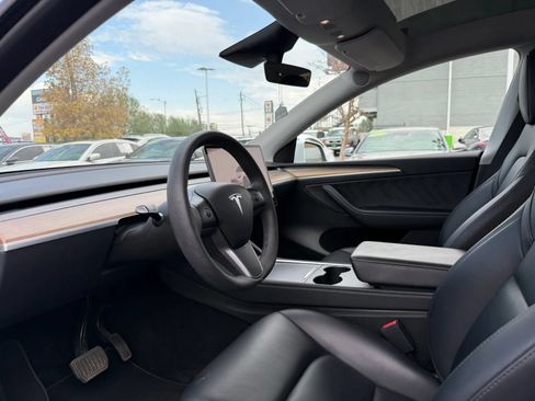 Used 2023 Tesla Model Y Long Range AWD/4WD image 10