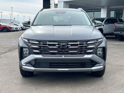 Used 2025 Hyundai Tucson Limited image 2