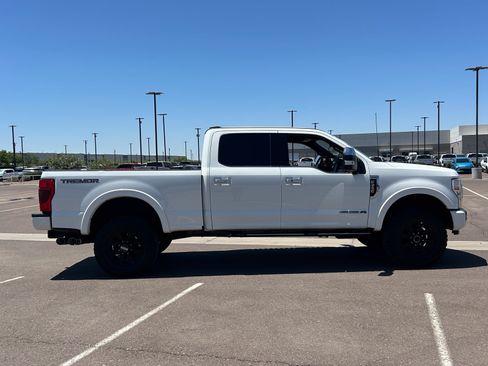 Used 2022 Ford F250 Platinum w/ Tremor Off-Road Package AWD/4WD image 6