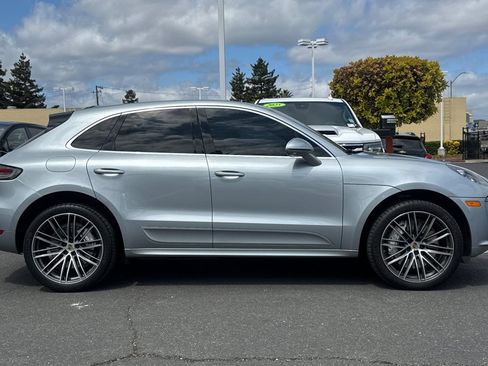 Used 2021 Porsche Macan Turbo AWD/4WD image 4
