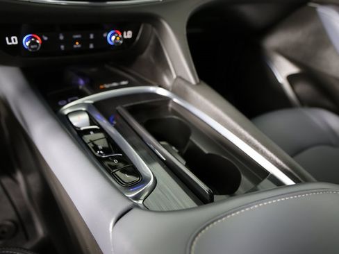 Certified 2022 Buick Enclave Essence image 20