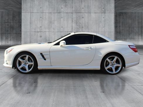 Used 2014 Mercedes-Benz SL 550 w/ Driver Assistance Package image 2