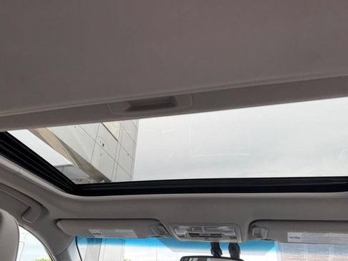 Used 2016 Toyota Camry XLE w/ Moonroof Package FWD image 15