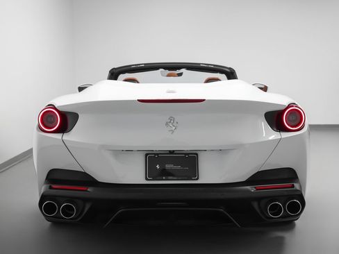 Certified 2019 Ferrari Portofino RWD image 35