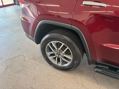 Used 2020 Jeep Grand Cherokee Limited w/ Premium Lighting Group AWD/4WD image 28