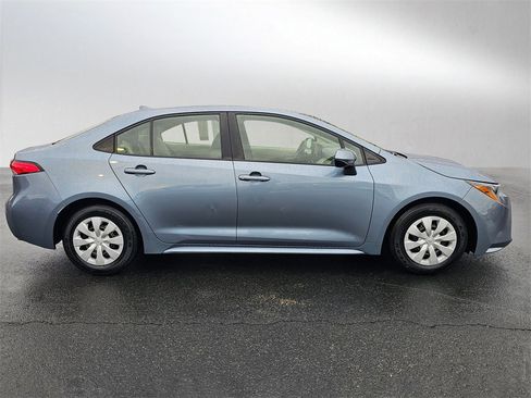 Used 2021 Toyota Corolla L image 6