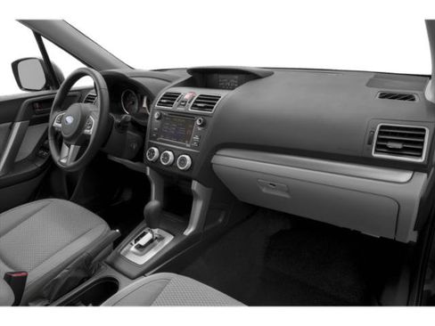 Used 2018 Subaru Forester 2.5i AWD/4WD image 19