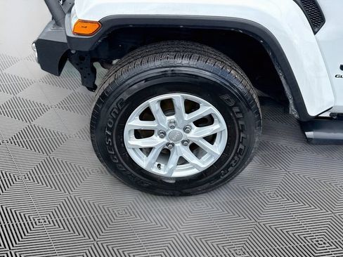 Used 2023 Jeep Gladiator Sport AWD/4WD image 33