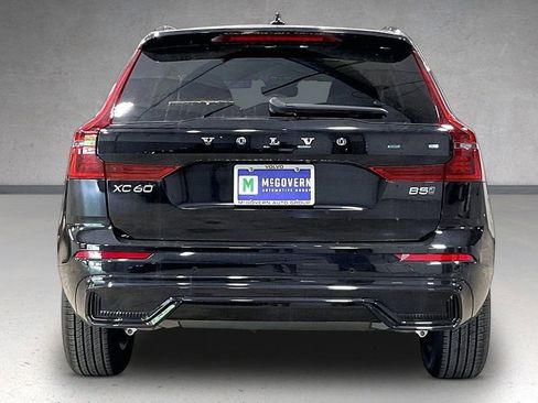 New 2026 Volvo XC60 B5 Core w/ Climate Package AWD/4WD image 4