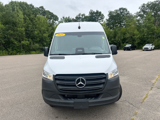 Used 2025 Mercedes-Benz Sprinter 2500 image 3