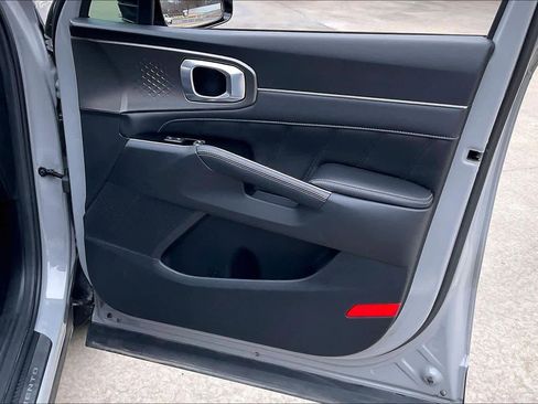 Used 2022 Kia Sorento SX image 21