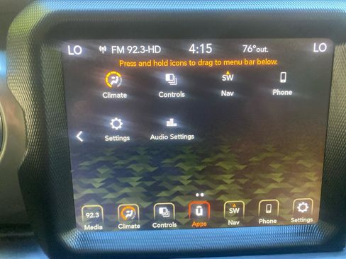 Used 2022 Jeep Wrangler Unlimited Sahara AWD/4WD image 17