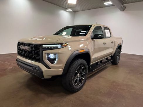 Used 2023 GMC Canyon Elevation w/ Elevation Premium Package AWD/4WD image 40