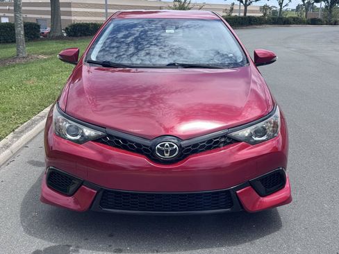 Used 2018 Toyota Corolla iM FWD image 5