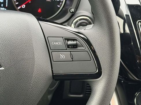 New 2026 Mitsubishi Eclipse Cross LE image 12