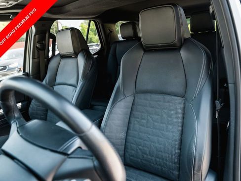 Certified 2025 Toyota 4Runner TRD Off-Road Premium AWD/4WD image 26
