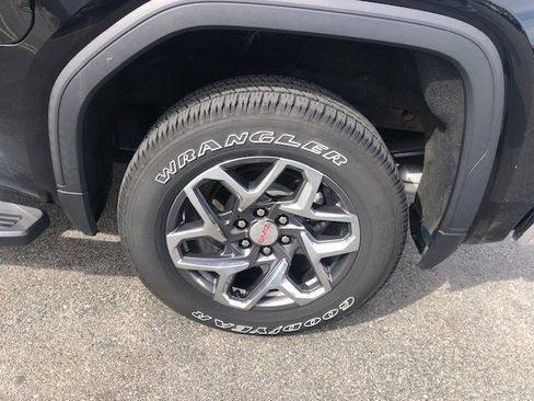 Used 2022 GMC Sierra 1500 SLT w/ SLT Premium Package image 8