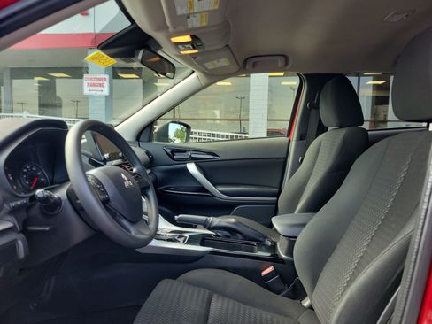 Used 2024 Mitsubishi Eclipse Cross LE AWD/4WD image 15