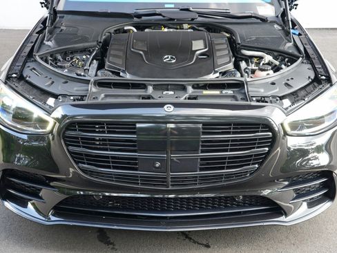 Used 2023 Mercedes-Benz S 580 4MATIC Sedan image 8