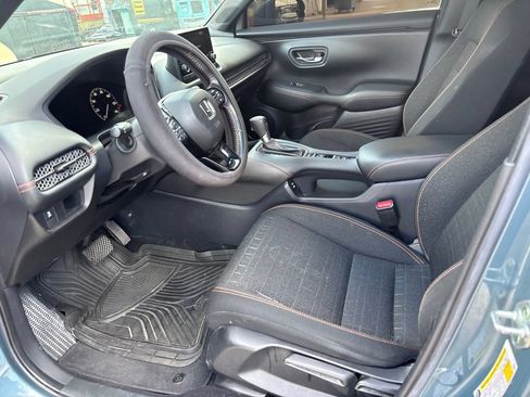 Used 2024 Honda HR-V Sport image 9