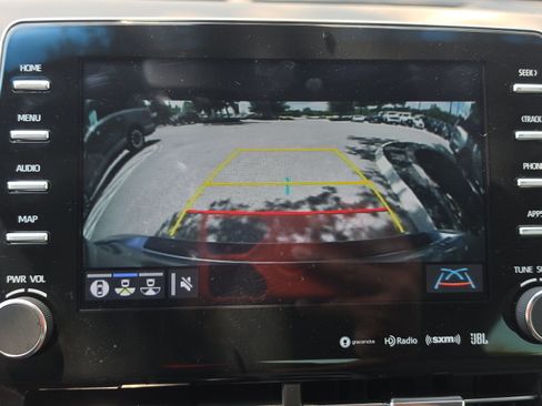 Used 2022 Toyota Avalon Limited w/ Advanced Safety Package FWD image 16