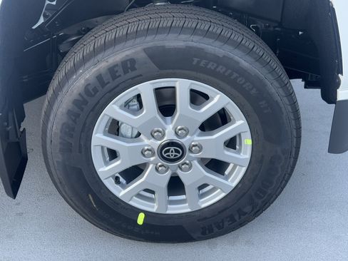 New 2026 Toyota Tacoma SR5 image 15