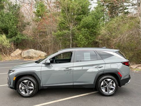 Used 2025 Hyundai Tucson SEL AWD/4WD image 2