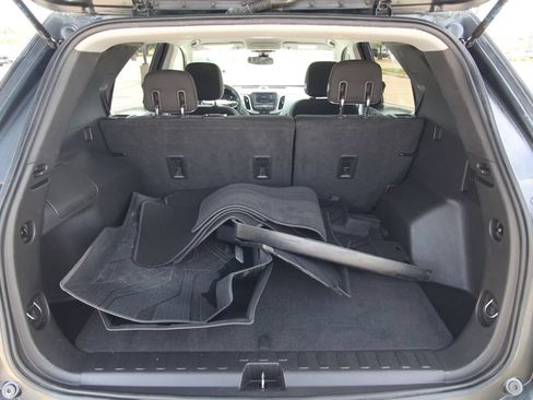 Used 2020 Chevrolet Equinox LT FWD image 11