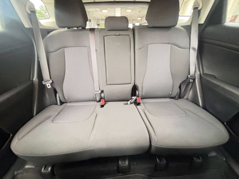Used 2025 Kia Sportage LX FWD image 37