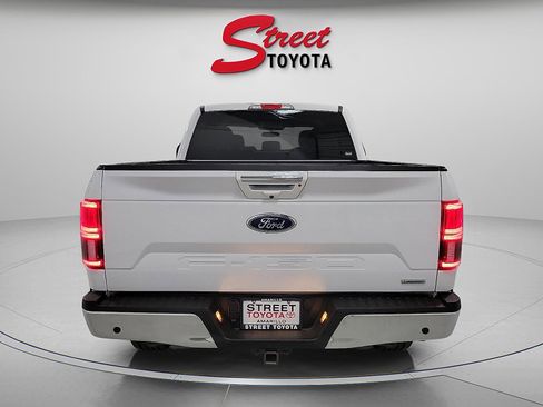 Used 2019 Ford F150 Lariat w/ Equipment Group 502A Luxury image 3