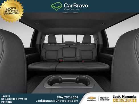 Used 2022 GMC Sierra 2500 Denali w/ Denali Black Diamond Edition AWD/4WD image 17