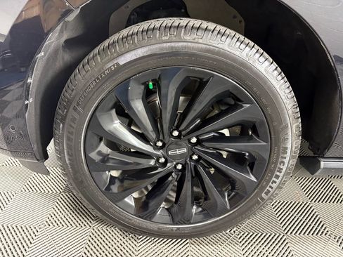 Used 2020 Lincoln Navigator Reserve image 11