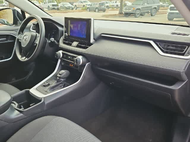 Certified 2025 Toyota RAV4 XLE AWD/4WD image 19