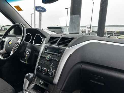 Used 2012 Chevrolet Traverse LT image 14