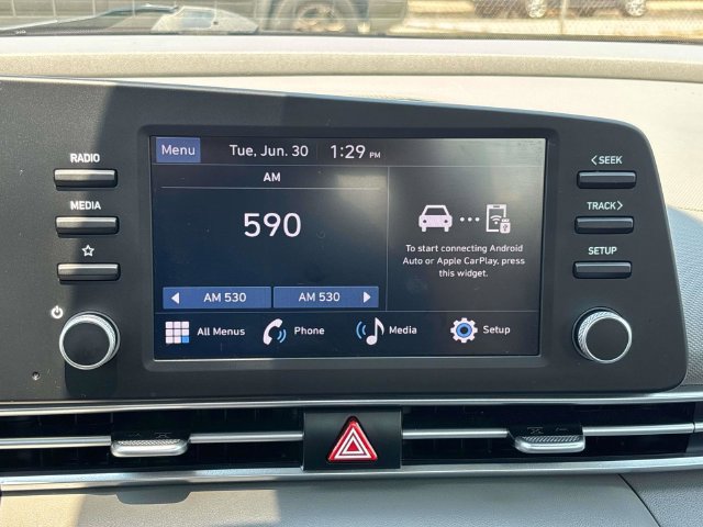 Certified 2024 Hyundai Elantra SE FWD image 20