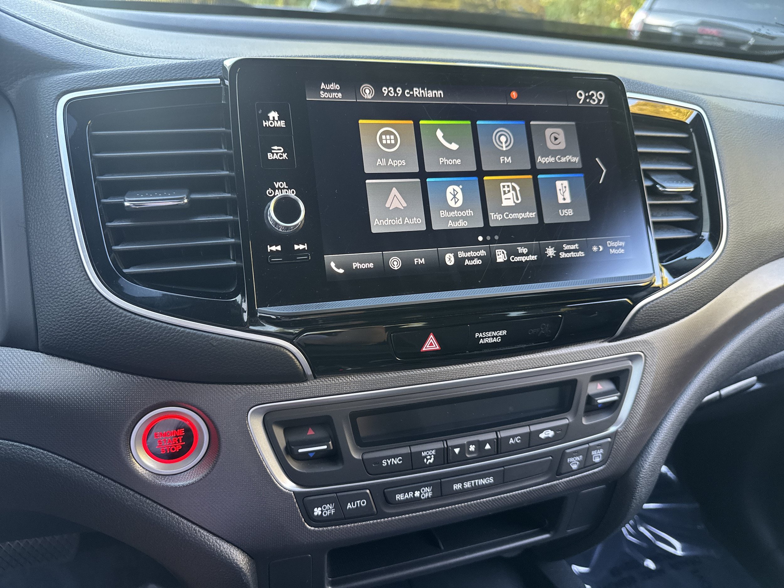 Certified 2024 Honda Ridgeline Sport image 16