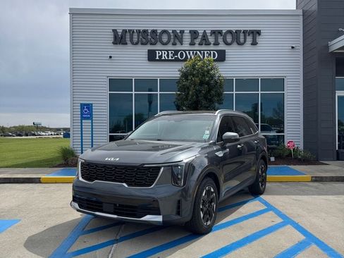 Used 2024 Kia Sorento S w/ Panoramic Sunroof Package FWD image 1