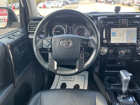 Used 2022 Toyota 4Runner TRD Off-Road Premium image 15