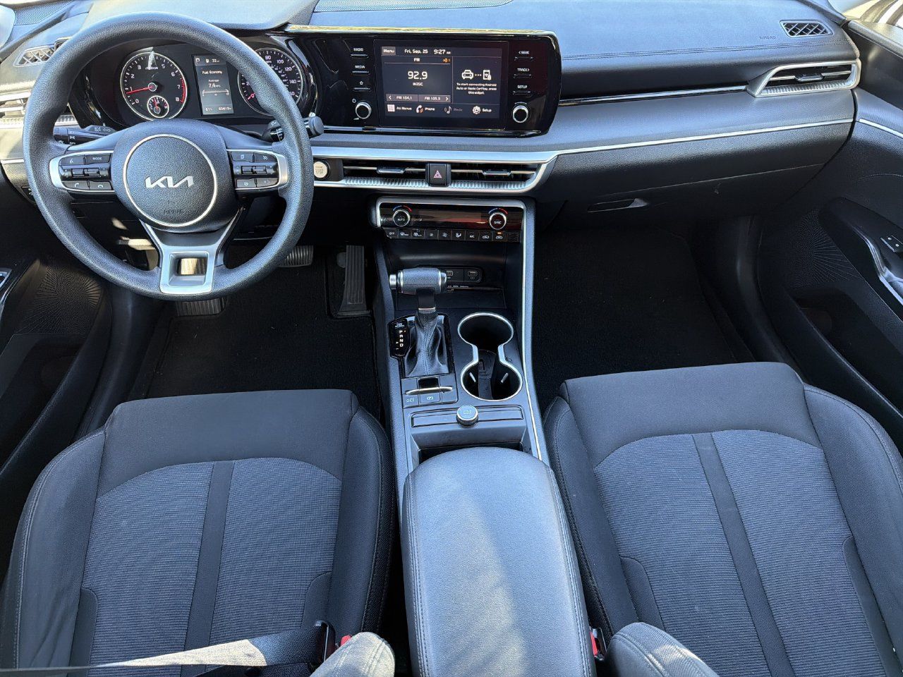 Used 2022 Kia K5 LXS FWD image 2