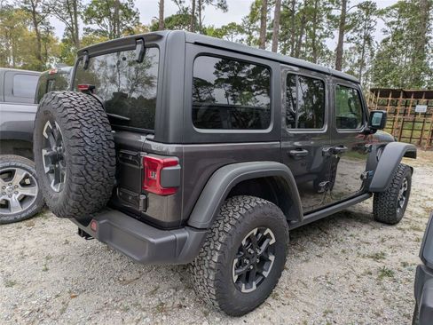 Used 2025 Jeep Wrangler Unlimited Rubicon 4xe w/ Convenience Group image 4