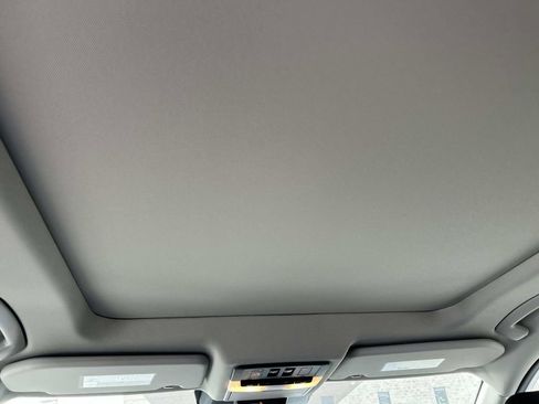 New 2026 Nissan Rogue Platinum AWD/4WD image 21