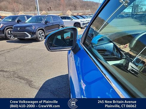 Used 2023 Volkswagen Taos SE w/ Panoramic Sunroof Package image 27