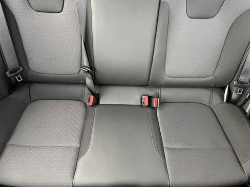 Used 2025 Buick Encore GX Preferred image 36