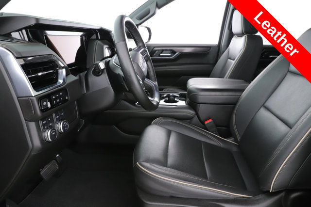 Used 2025 GMC Yukon Elevation w/ LPO, Elevation Black Package AWD/4WD image 16