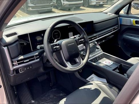New 2025 Hyundai Santa Fe Limited image 6