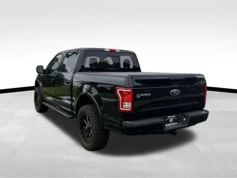Used 2017 Ford F150 XLT w/ Equipment Group 302A Luxury AWD/4WD image 4