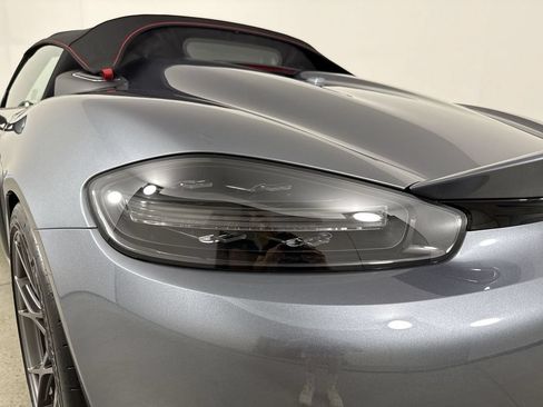 Certified 2024 Porsche 718 Boxster Spyder RS RWD image 17