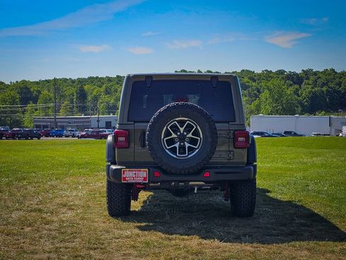 New 2026 Jeep Wrangler Unlimited Rubicon AWD/4WD image 4